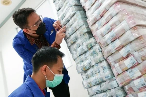 Pada periode 24 Februari hingga 25 Maret 2026 Bank Mandiri Region X Wilayah Sulawesi & Maluku menyiapkan uang tunai senilai Rp2,3 triliun untuk pengisian ATM/CRM (Dok: Ist)