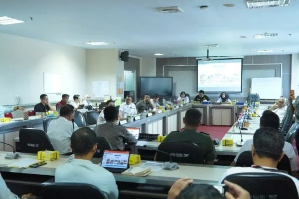 RDP Komisi B DPRD Sulsel Bersama Bulog, (Dok: Ist).