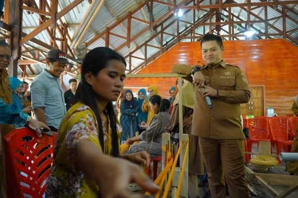 Pelatihan tenun di Luwu. Dok. Ist