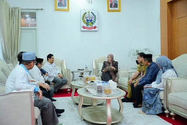 Wagub Sulsel Fatmawati Rusdi bertemu pengurus FKUB Sulawesi Selatan (dok. Ist)
