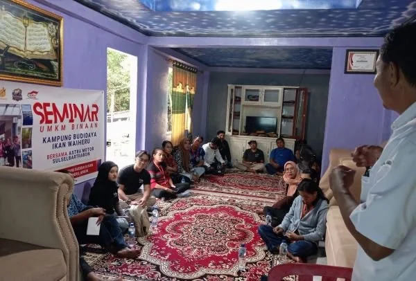 Pembinaan UMKM melalui seminar untuk kelompok budidaya ikan Waiheru (Dok: Ist)