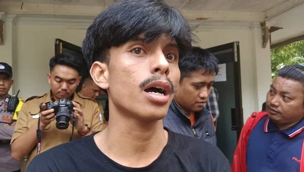 Koordinator Lapangan Aliansi Asosiasi PKL Datu Museng–Maipa, Alif Daisuri, (Dok: Sinta KabarMakassar).