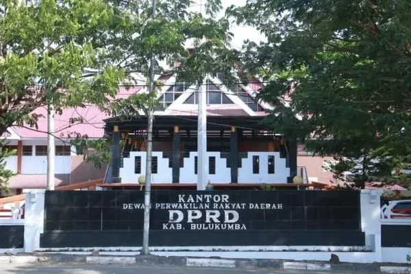 Kantor DPRD Kabupaten Bulukumba. (Dok: Ist)