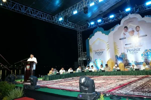 Wali Kota Makassar Munafri Arifuddin saat memberikan sambutan di Maulid Akbar di Paotere (Dok: Ist)