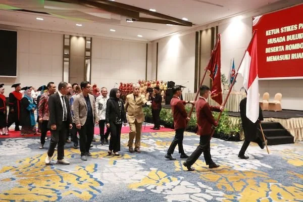 Sekolah Tinggi Ilmu Kesehatan (STIKES) Panrita Husada Bulukumba menggelar wisuda yang ke 13 tahun ist