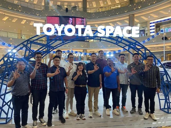 Toyota Space secara resmi diluncurkan oleh PT Toyota Astra Motor (TAM) dan Kalla Toyota di Makassar (Dok: Nofi KabarMakassar)