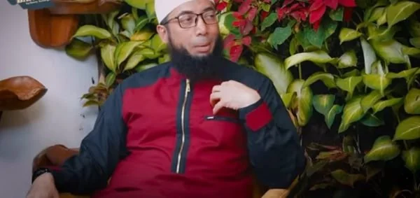 Tangkapan Layar Ceramah Ustaz Khalid Basalamah.