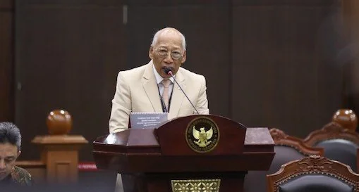I Wayan Sudirta Anggota Komisi III DPR memberikan keterangan pada sidang uji materiil Undang-Undang Nomor 17 Tahun 2025 tentang Anggaran Pendapatan dan Belanja Negara (Dok: Ist).