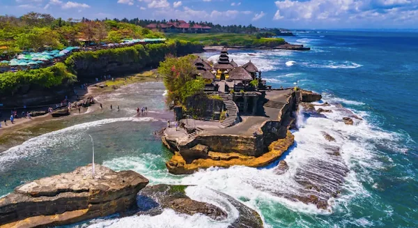 Tanah Lot Bali (Foto : INT))