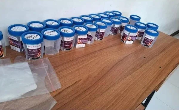 Sample Tes Urine para WBP Rutan Kelas IIB Bantaeng. (Ist).