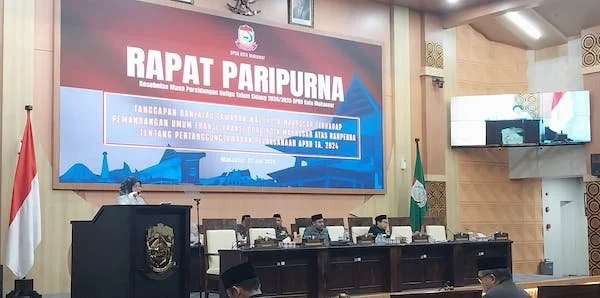 Wakil Wali Kota Makassar, Aliyah Mustika Ilham, saat Menanggapi Pandangan Fraksi DPRD Makassar, (Dok: Sinta KabarMakassar).