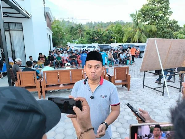 Ketua Dewan Pengarah Sahabat Sandeq Syamsul Samadsaat diwawancarai Jurnalis (dok:Ist)