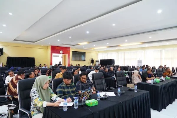 Suasana Rapat Dengar Pendapat di DPRD Sulsel Soal Lahan 394,36 hektare yang saat ini dimanfaatkan oleh PT IHIP, (Dok: Ist).