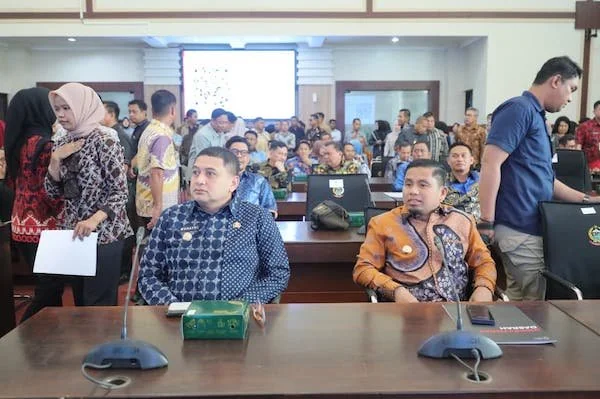 Wali Kota Makassar, Munafri Arifuddin, saat menghadiri Rapat Koordinasi (Rakor) Pemberantasan Korupsi Pemerintah Daerah Wilayah Sulawesi Selatan Tahun 2025, (Dok: Ist).