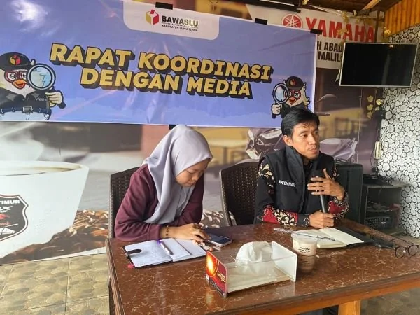 Bawaslu Lutim rakor bersama media (Dok : Ist).