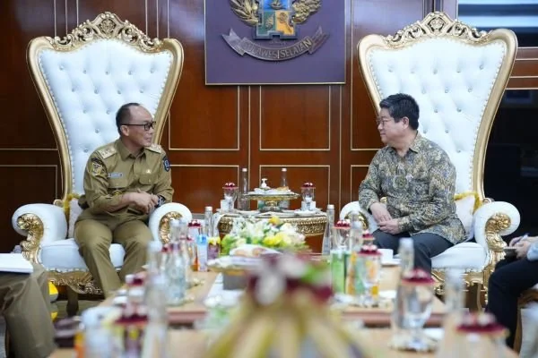 Pj Gubernur Sulsel, Prof Zudan Arif Fakrulloh dan Kepala Kantor Konsuler Jepang di Makassar, Ohashi Koichi (Dok: ist).