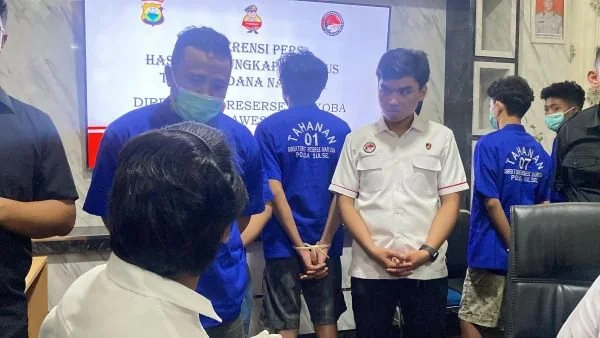 Konferensi pers terkait kasus narkoba di Polda Sulsel (Dok: Atri Suryatri Abbas).
