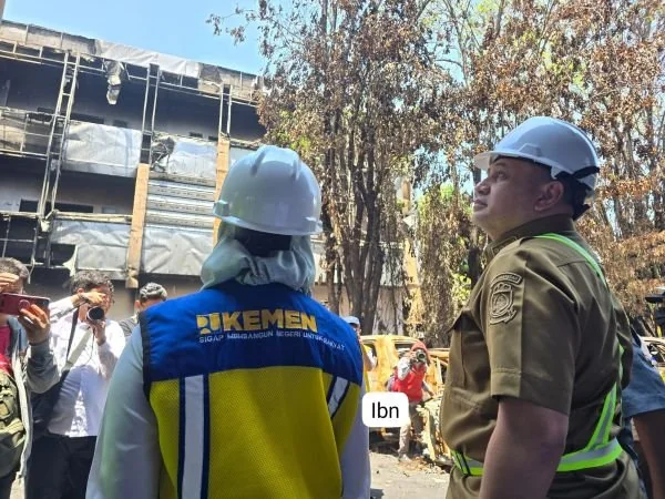 Direktur Jenderal Cipta Karya, Dewi Chomistriana saat Meninjau Gedung DPRD Kota Makassar, (Dok: Ist).