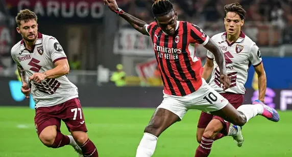 AC Milan harus mengakui keunggulan Torino dalam laga pekan ke-26 Liga Italia Serie A 2024/2025 pada Minggu (23/2/2025). (Piero CRUCIATTI/AFP)