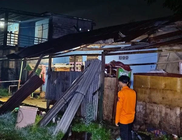 Suasana Rumah Terdampak Angin Kencang, (Dok: Ist).