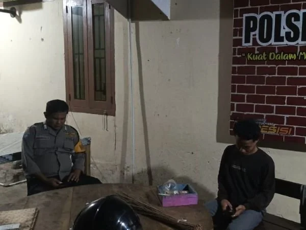 Pelaku saat diamankan pihak kepolisian (Dok: Ist).
