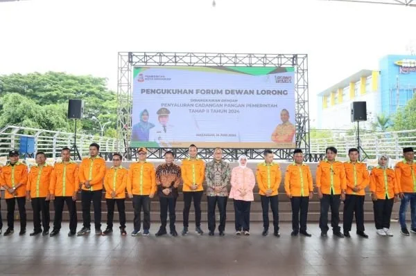 Pengukuhan Forum Dewan Lorong yang dirangkaikan dengan penyaluran cadangan pangan pemerintah tahap kedua tahun 2024 (Dok : ist).