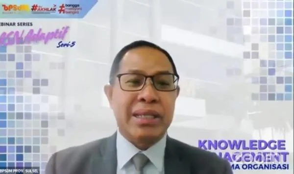 Tangkapan layar Kepala BPSDM Sulsel, Prof Jufri pada webinar ASN Adaptif (Dok: Nofi KabarMakassar)