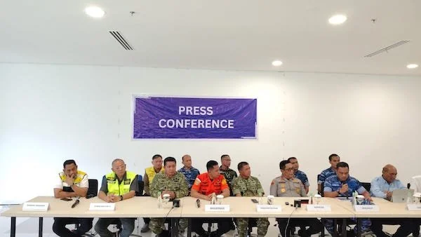konferensi pers lintas instansi di bandar sultan Hasanuddin (Foto : Dwiki Luckianto Septiawan KabarMakassar)