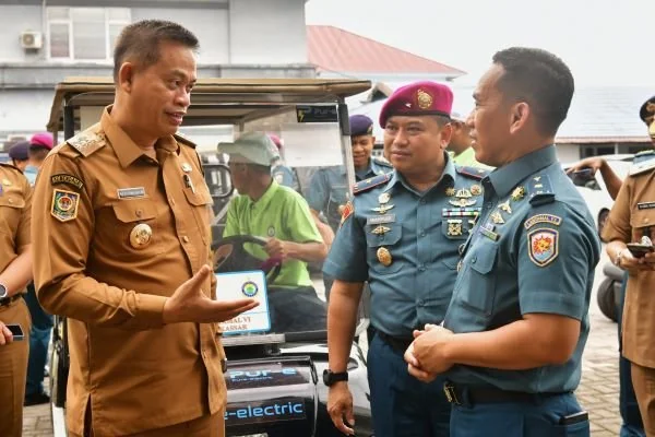 Pj Gubernur Sulsel, Prof Fadjry Djufry saat mengunjungi Pangkalan Utama TNI Angkatan Laut VI Makassar (Dok: Ist)