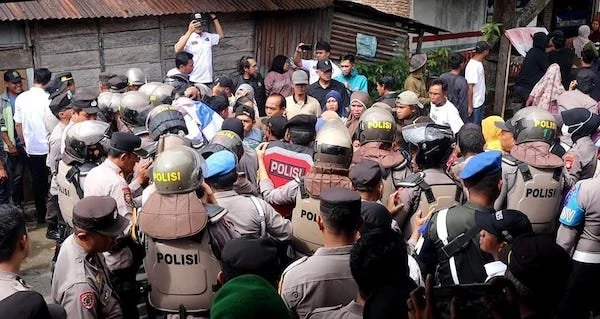 Suasana eksekusi lahan di eremerasa. (Ist).
