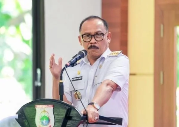 Gubernur Sulbar Suhardi Duka saat menyampaikan sambutan (dok:ist)