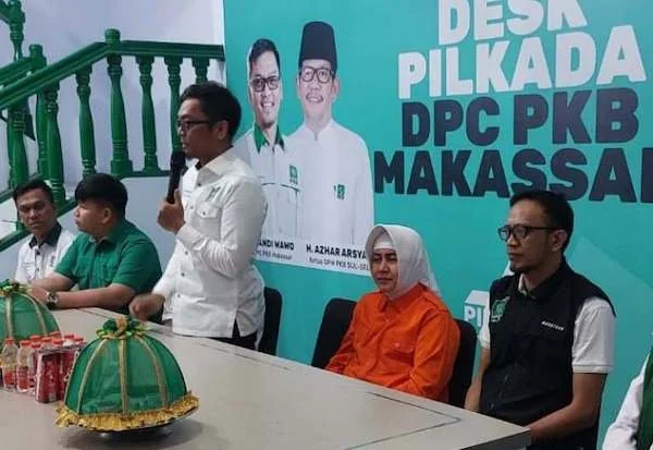 Ketua DPC PKB Makassar Fauzi Andi Wawo bersama Indira Yusuf Ismail bakal calon Walikota Makassar 2024. Foto IST