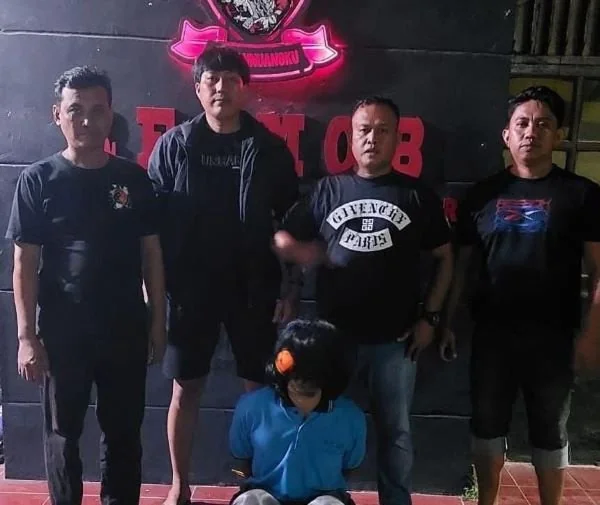 Pelaku saat Diamankan Polisi. (Dok: Ist)