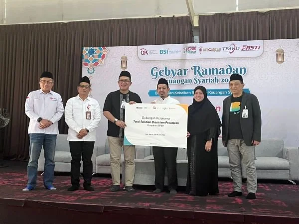 Gerakan Nasional Literasi Keuangan Syariah (GERAK Syariah) mendorong implementasi program Ekosistem Pesantren Inklusif Keuangan Syariah (Dok: Ist)