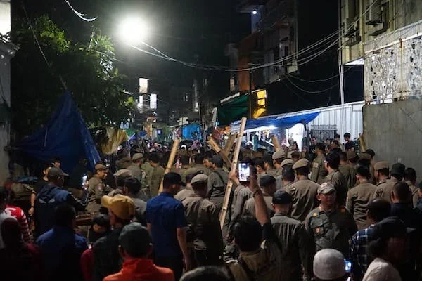 Penertiban Pasar Tumpah di Veteran Utara (Dok: Ist).