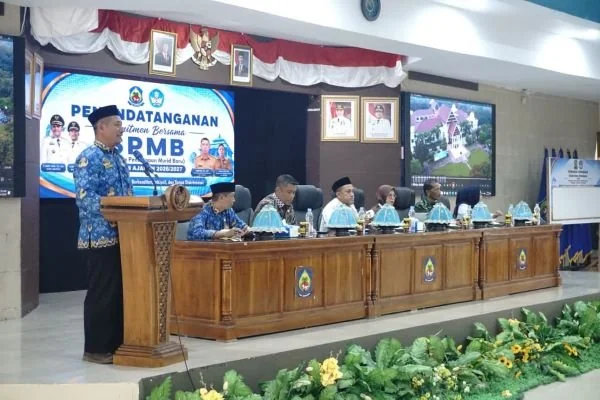 Sosialisasi Petunjuk Teknis (Juknis), Penandatanganan Komitmen, sekaligus Launching Aplikasi Sistem Penerimaan Murid Baru (SPMB) Tahun Ajaran 2026/2027. (Dok: Ist)