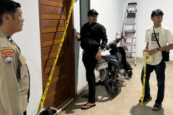 Polisi saat mendatangi TKP (Dok : Ist).