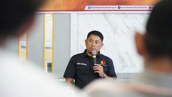 Ketua Bawaslu Bulukumba Bakri Abubakar