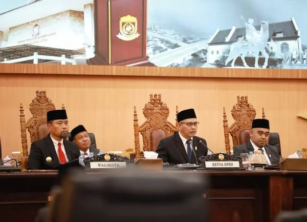 Penjabat Sementara (Pjs) Wali Kota Makassar, Andi Arwin Azis, dalam Rapat Paripurna Pertama DPRD Makassar (Dok : Ist).