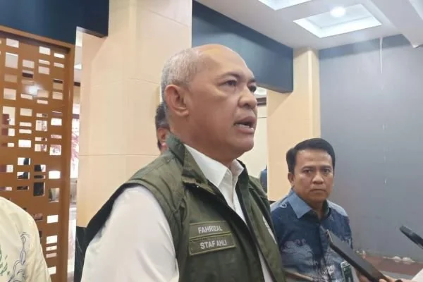 Staf Ahli Menteri Kehutanan Bidang Hubungan Antar Lembaga, Fahrizal. (Dok : Syamsi Kabar Makassar).