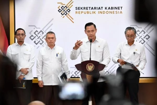 Menteri Koordinator Infrastruktur dan Pembangunan Kewilayahan Agus Harimurti Yudhoyono saat memberikan keterangan pers terkait antisipasi peningkatan mobilitas masyarakat jelang Nataru (Dok : Ist).