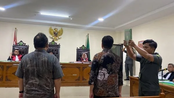 Rektor UIN Alauddin Makassar, Prof Hamdan Juhannis saat mengikuti sidang peredaran uang palsu (Dok: Atri KabarMakassar).