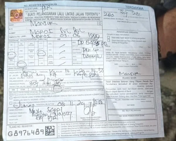Bukti tilang yang dilakukan Ditlantas Polda Sulbar kepada pengendara (Dok : Ist).