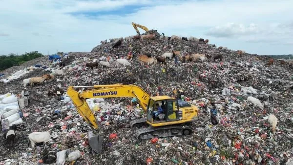 Timbunan sampah di TPA Tamangapa (dok. Syamsi/KabarMakassar)