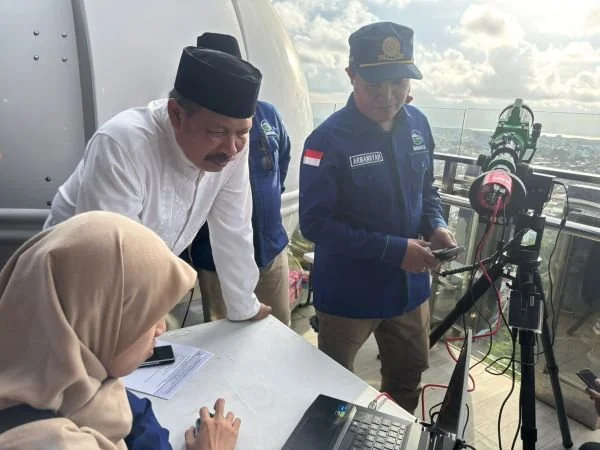 Rukyatul Hilal yang dilaksanakan Kemenag Sulsel. (Dok: Ist)