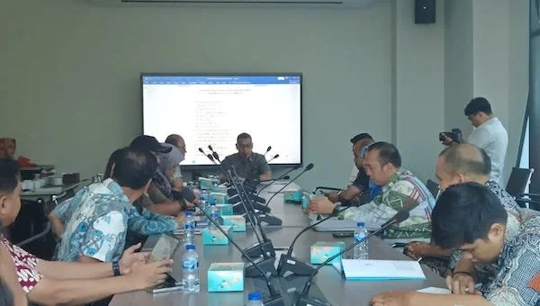 Rapat Bersama DPMPTSP Perihal Jaringan Kabel Fiber Optik di Kota Makassar, (Dok: Sinta Kabar Makassar).