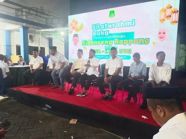 Bupati Sidrap Syaharuddin Alrif saat diskusi bersama ISA-IKM-IPM (Dok: KabarMakassar).