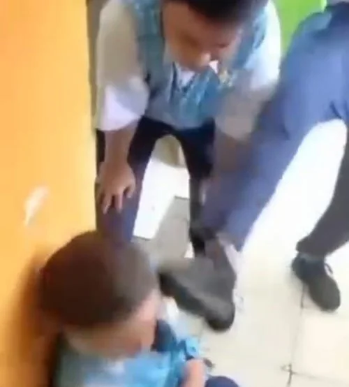 Tangkapan Layar Video Perundungan Siswa Disabilitas di SMPN 4 Makassar (doc : ist)