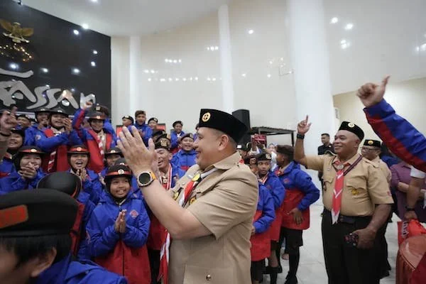 Wali Kota Makassar, Munafri Arifuddin, Lepas secara Kontingen Gerakan Pramuka Kwarcab Kota Makassar mengikuti Jamnas XII Tahun 2026, (Dok: Ist).