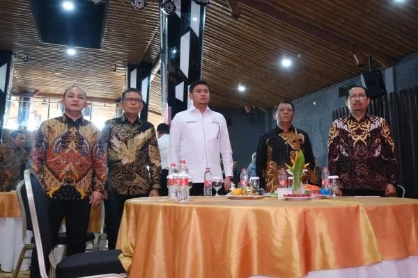 Rapat Koordinasi Pendapatan Asli Daerah (PAD) Kabupaten Gowa bersama seluruh SKPD Pengelola PAD di Fashion Hotel Legian, Bali (Dok : Ist).